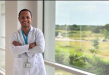“Médico colombiano participa en la primera cirugía endoscópica de columna”